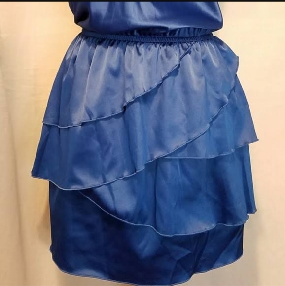 LC Lauren Conrad Blue Ruffle Skirt Dress no belt sleevless mini lined Size 10 - Picture 2 of 7